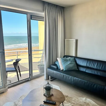 Met Zeezicht, Zwembad & Garage Appartement *